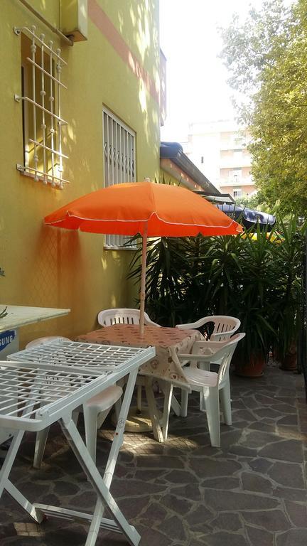 Residence Desiree Rimini Ngoại thất bức ảnh